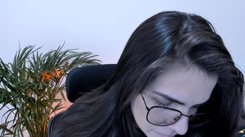 Snapshot of meurief chatting on 01.16.25 Meurif online show from 01.16.25