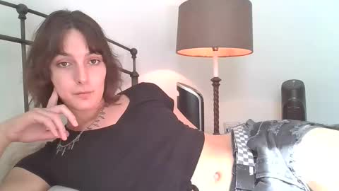Snapshot of mia_177 chatting on 09.13.25 mia_177 online show from 09.13.25