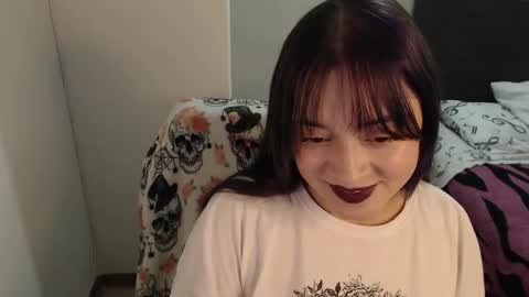 Snapshot of mia_adams_red chatting on 01.03.25 mia online show from 01.03.25