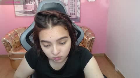 Mia online show from 11.30.25