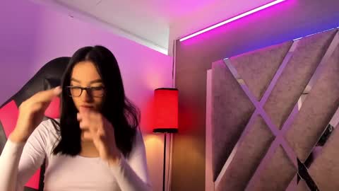 MIA online show from 11.12.25