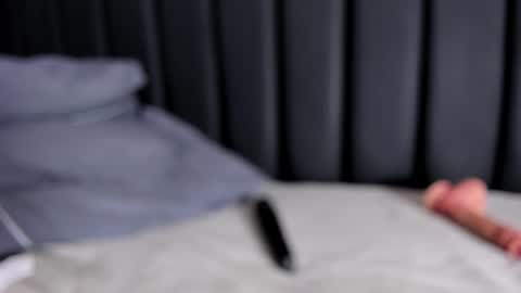  I am Mia  online show from 02.16.25