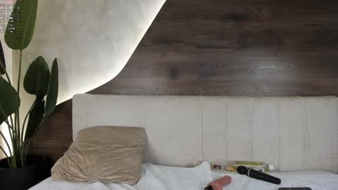 Snapshot of mia_lacy chatting on 01.11.25 mia_lacy online show from 01.11.25