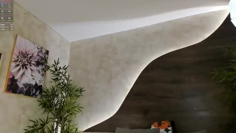 Snapshot of mia_lacy chatting on 10.20.25 mia_lacy online show from 10.20.25