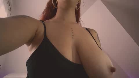 mia independent model online show from 12.02.25