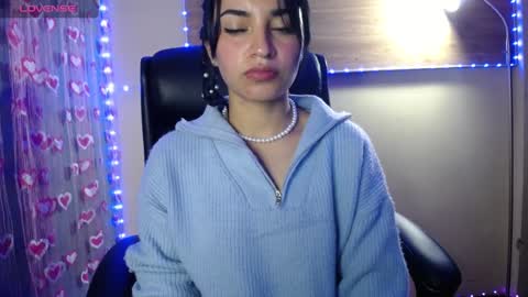 Snapshot of mia_petitebaby chatting on 02.03.25  Ma  online show from 02.03.25