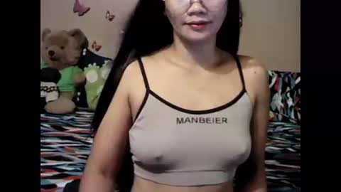 Snapshot of mia_rein chatting on 12.31.24 mia_rein online show from 12.31.24