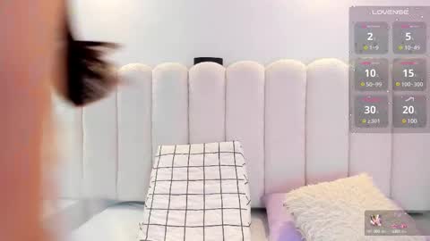 Snapshot of mia_rom chatting on 02.21.25 Mia online show from 02.21.25