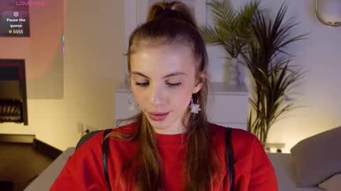 Mia online show from 11.20.25