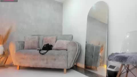 miacooper online show from 09.11.25