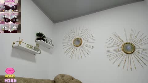 Miah Collins online show from 11.20.25