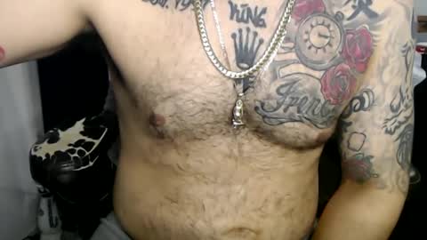 Snapshot of miaking chatting on 03.02.25 Mark online show from 03.02.25