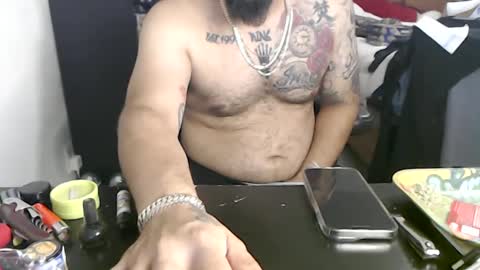 Snapshot of miaking chatting on 10.12.25 Mark online show from 10.12.25