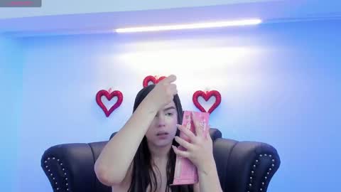 Snapshot of miamontoya chatting on 02.24.25 Mia   -5 7001400 Follow  online show from 02.24.25