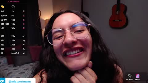 Snapshot of miaportman chatting on 01.18.25 MIAPORTMANN online show from 01.18.25