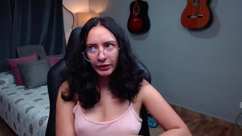 Snapshot of miaportman chatting on 01.22.25 MIAPORTMANN online show from 01.22.25