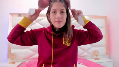 Snapshot of miaqueen021 chatting on 02.24.25 Sweetie Mia online show from 02.24.25