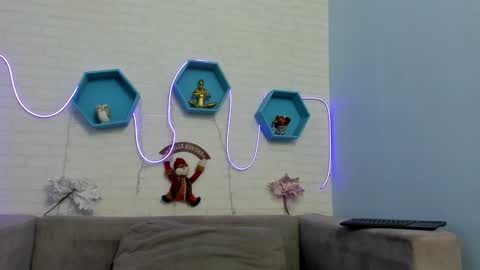 Snapshot of miaquevedo chatting on 01.05.25 Mia Quevedo online show from 01.05.25
