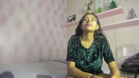 MIA  online show from 12.02.25