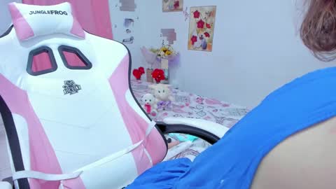 Snapshot of miavolkova_ chatting on 01.17.25  Chloe  online show from 01.17.25