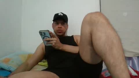 Snapshot of michael_jonessss chatting on 10.29.25 Michael Jones Modelo Independiente online show from 10.29.25