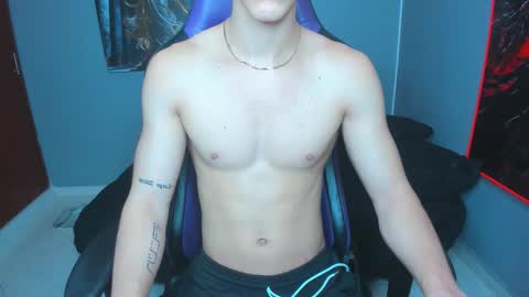 Snapshot of michael_twink18 chatting on 09.09.25 Michael online show from 09.09.25