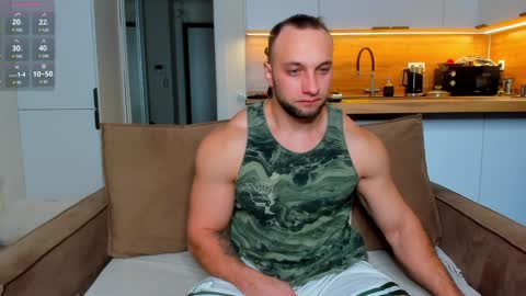 Snapshot of michaelbradley_for_u chatting on 01.05.25 michaelbradley_for_u online show from 01.05.25