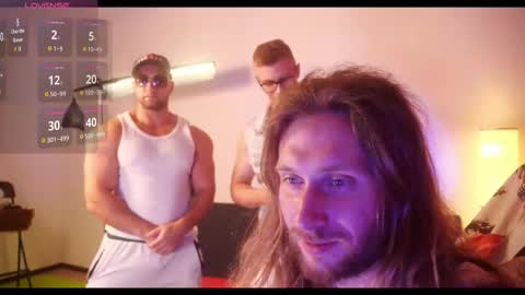 Snapshot of michaelbradley_for_u chatting on 10.05.25 michaelbradley_for_u online show from 10.05.25