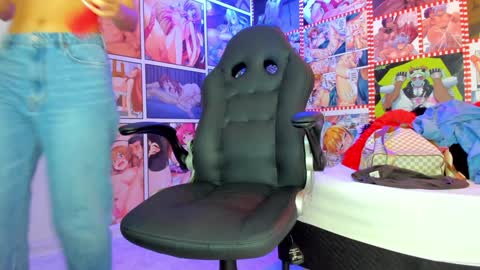 michel_lopez18 online show from 12.24.24