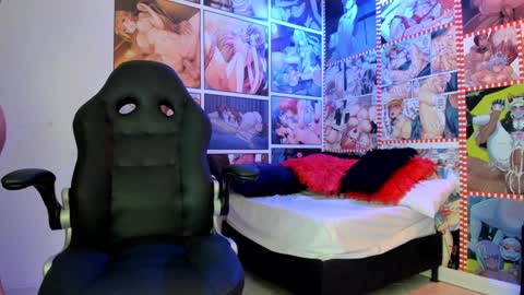 michel_lopez18 online show from 01.17.25