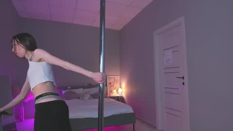 michele_mack online show from 03.05.25