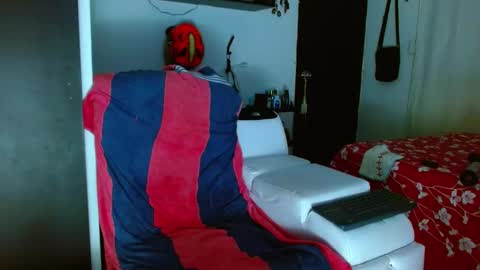 Snapshot of michell_myers chatting on 02.15.25 michell_myers online show from 02.15.25