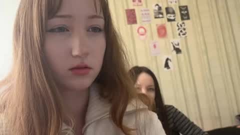 Snapshot of michelle_neely chatting on 09.23.25 michelle_neely online show from 09.23.25