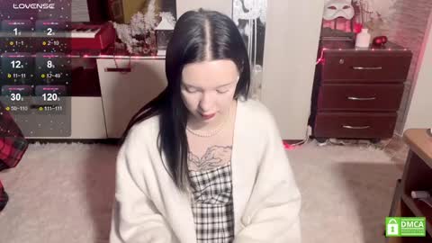 Snapshot of michelle_roze chatting on 12.16.24 Michelle online show from 12.16.24