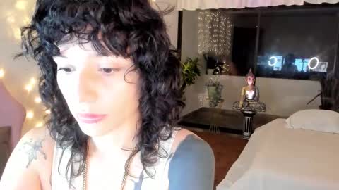 Snapshot of michelleastro chatting on 10.12.25 Michelle Ramirez online show from 10.12.25