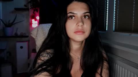 Snapshot of michellerossee chatting on 11.26.25 michellerossee online show from 11.26.25