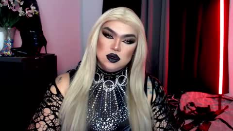 Snapshot of michellevixen921 chatting on 10.29.25 Michelle online show from 10.29.25