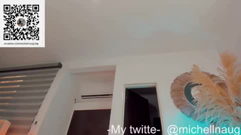 Snapshot of michellnaug chatting on 02.28.25 MICHELNAUG online show from 02.28.25