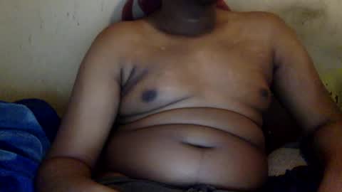 Snapshot of mickkzzx chatting on 12.17.24 mickkzzx online show from 12.17.24