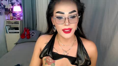 Snapshot of midnightraven27 chatting on 02.24.25  Dont forget to follow online show from 02.24.25