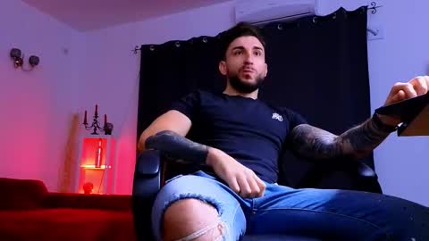 MightyAaron online show from 11.29.25