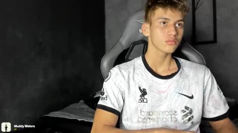 Miguel Hernandez online show from 12.04.24