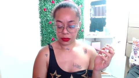 Snapshot of miia_spencer_ chatting on 12.06.24 miia online show from 12.06.24