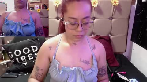Snapshot of miia_spencer_ chatting on 09.16.25 miia online show from 09.16.25