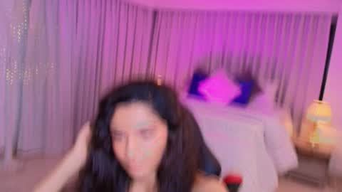 Snapshot of miiaa_evans chatting on 02.04.25 Mia online show from 02.04.25