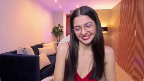 Mia online show from 11.03.25