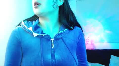 Snapshot of miila_a chatting on 01.16.25 Mila online show from 01.16.25