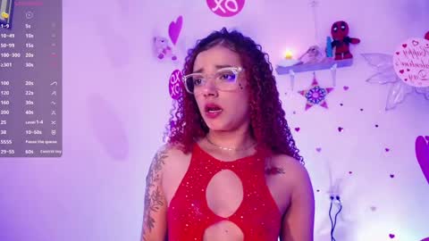 Snapshot of miilu_dancer_ chatting on 02.12.25 Lucii online show from 02.12.25