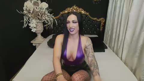 Snapshot of mikaelajensen chatting on 02.27.25 Mikaela online show from 02.27.25