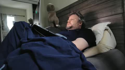 Snapshot of mikejws chatting on 11.12.25 mikejws online show from 11.12.25